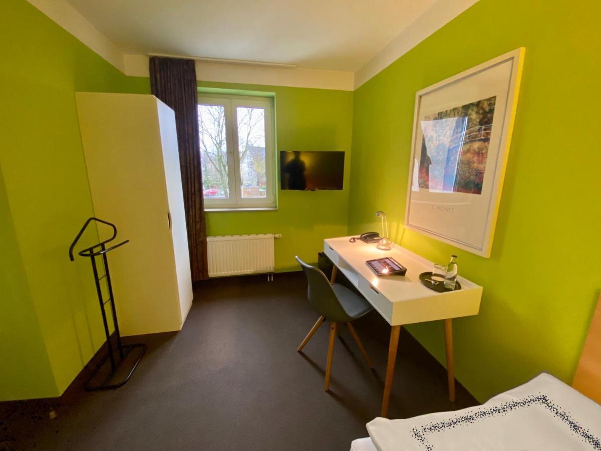 Hotel Kaiserswerth デュッセルドルフ エクステリア 写真